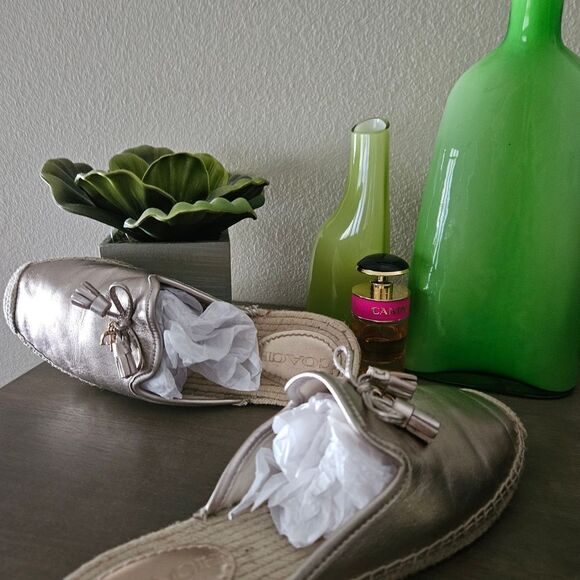 Coach Metallic Leather Mules/Espadrilles with Tassel Bow Accent - Picture 1 of 14